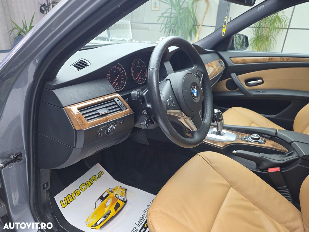BMW Seria 5 520d Aut. Edition Lifestyle - 17