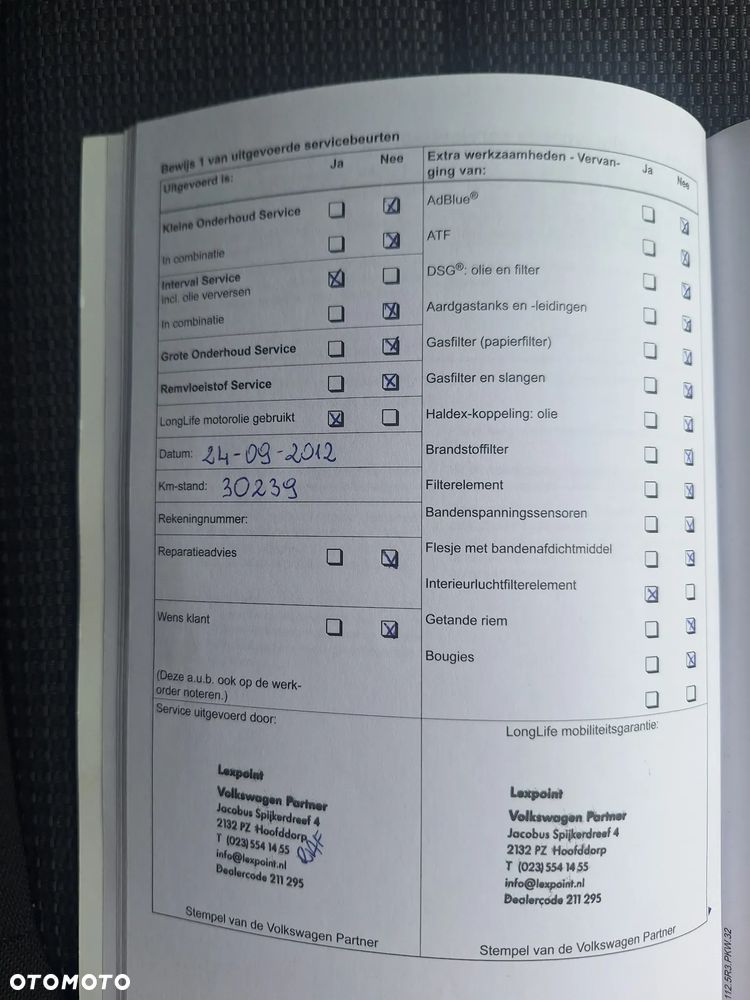 Volkswagen Passat 1.4 TSI BlueMotion Technology Comfortline - 24