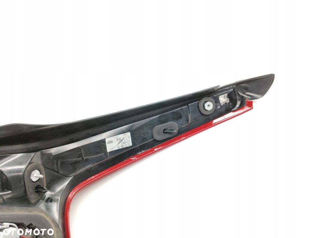 LAMPA LEWY TYŁ VOLVO V60 31214963 - 9