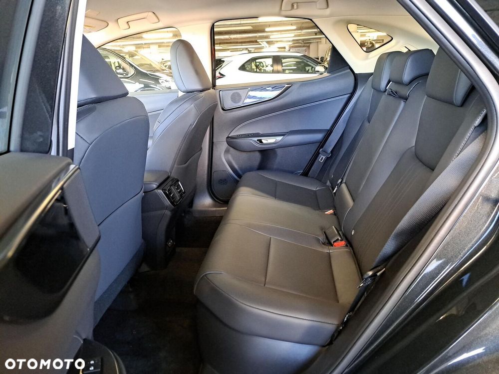 Lexus NX 350h Prestige AWD - 12
