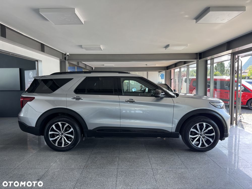 Ford Explorer - 19