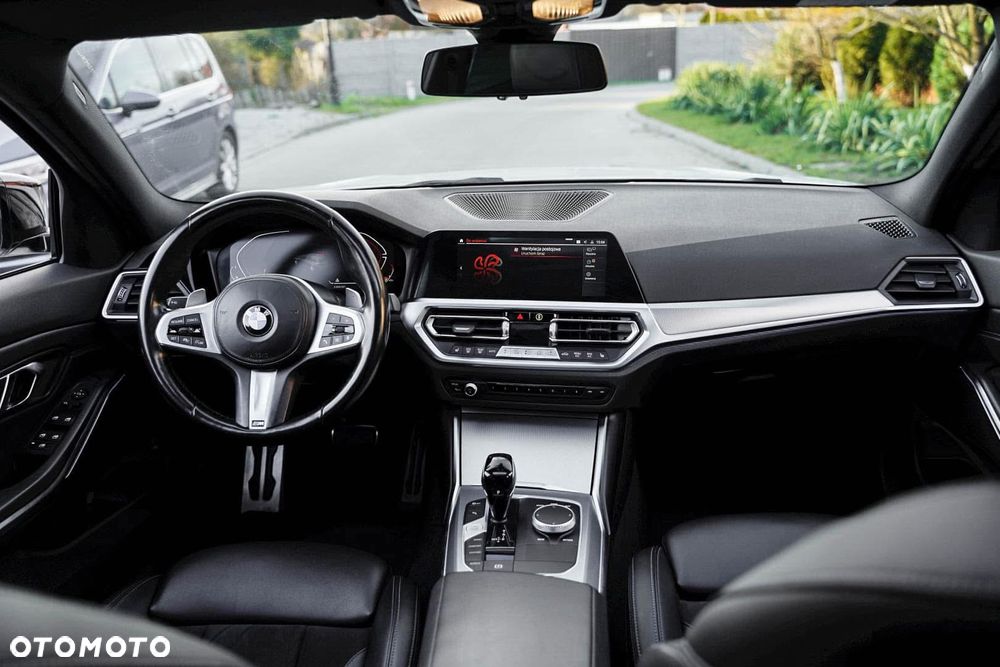 BMW Seria 3 320d xDrive MHEV M Sport sport - 30