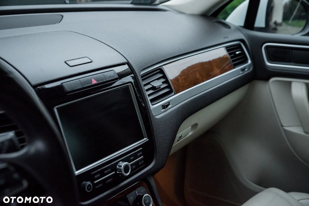 Volkswagen Touareg 3.6 V6 FSI Automatik - 25