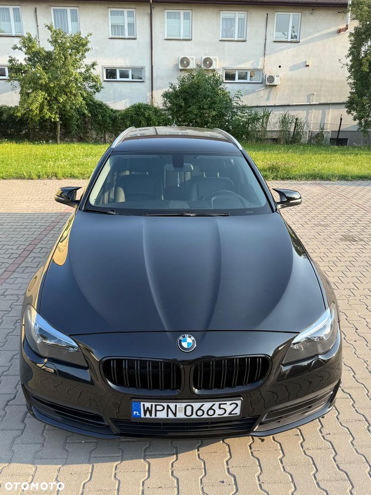 BMW Seria 5 520d xDrive - 9
