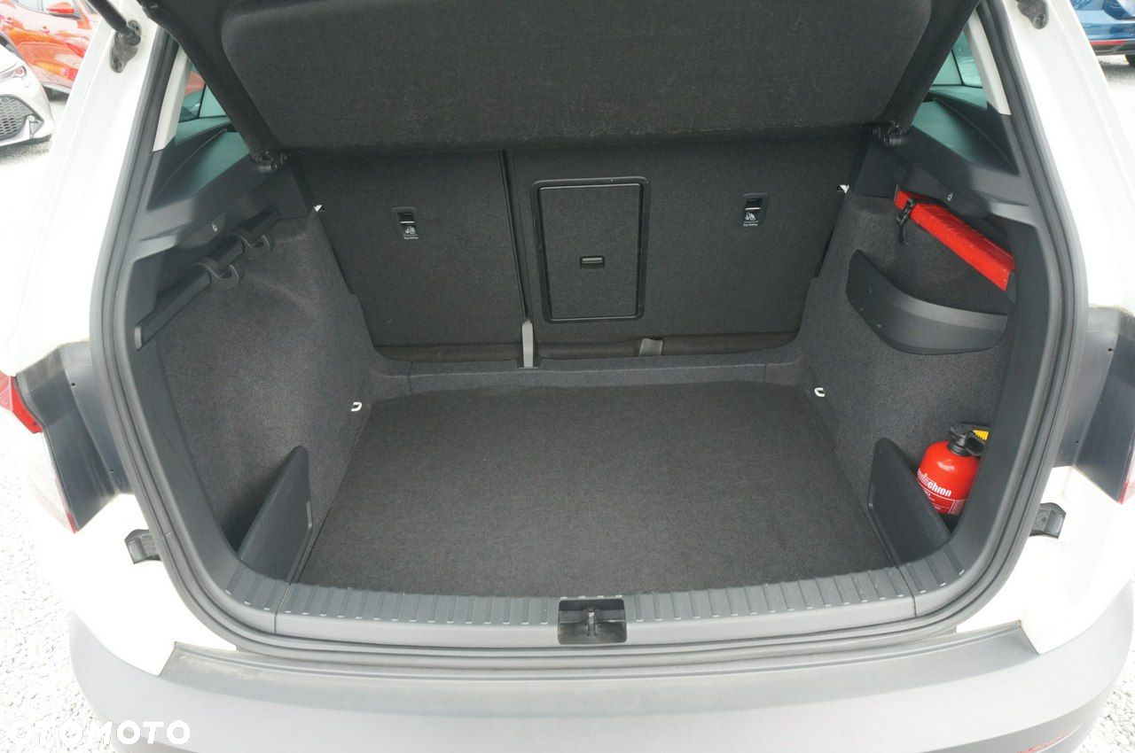 Skoda Karoq 1.5 TSI ACT 4x2 Ambition DSG - 32