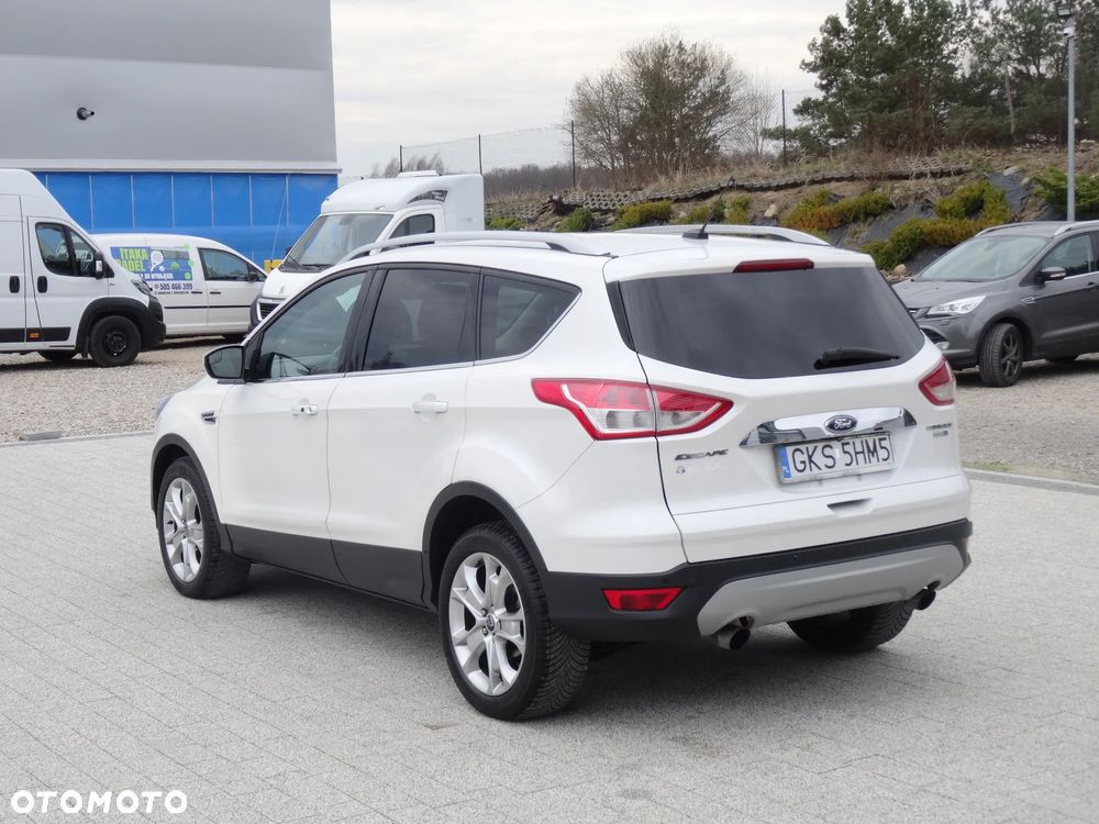 Ford Escape 2.0 EcoBoost AWD Titanium - 6