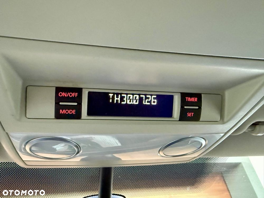 Volkswagen Multivan - 23