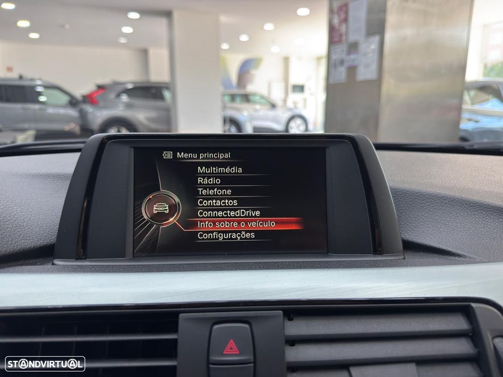 BMW 318 d Line Sport Auto - 12