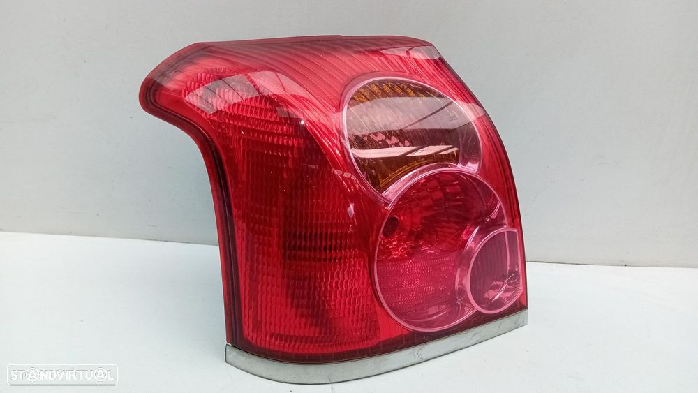 Farolim esquerdo TOYOTA Avensis Liftback (_T25_) - 2