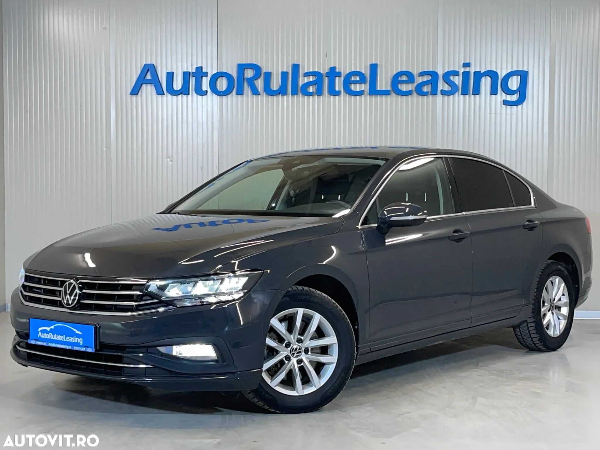Volkswagen Passat 2.0 TDI DSG Comfortline - 1