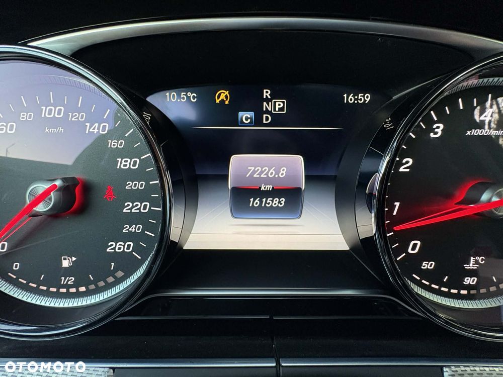 Mercedes-Benz Klasa E 200 4-Matic 9G-TRONIC - 9