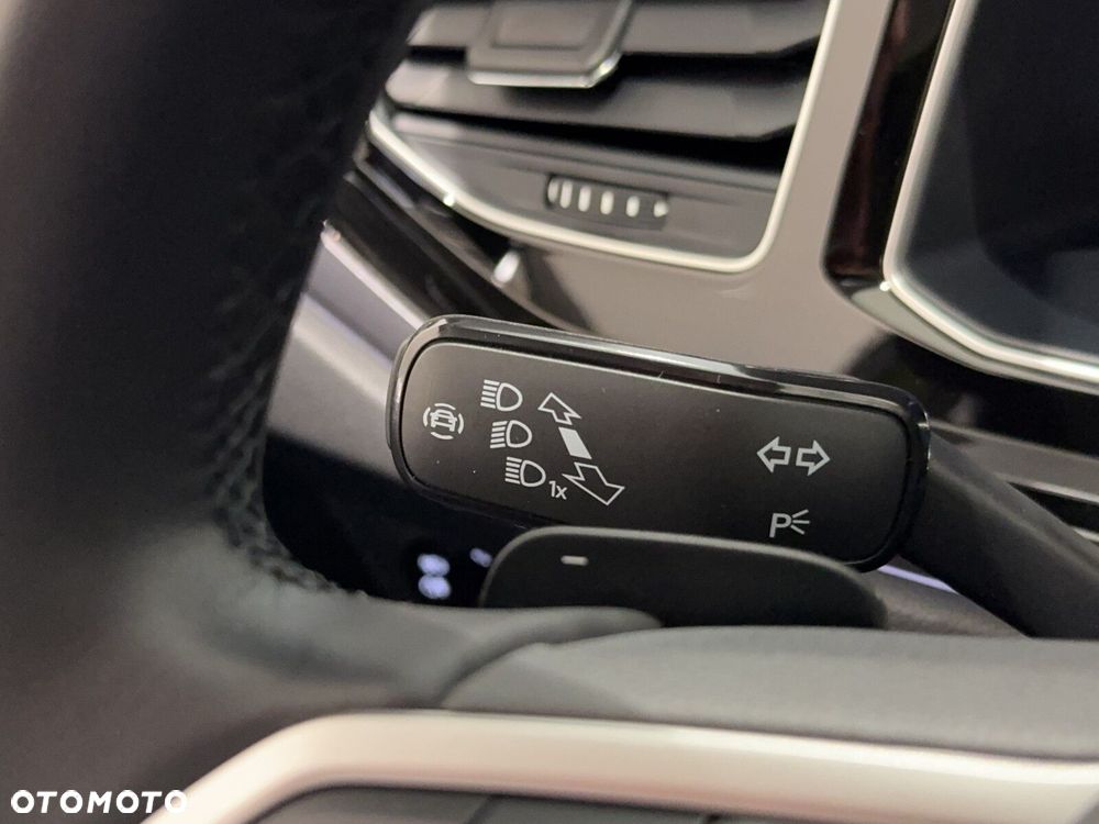 Volkswagen Taigo 1.0 TSI Style DSG - 25