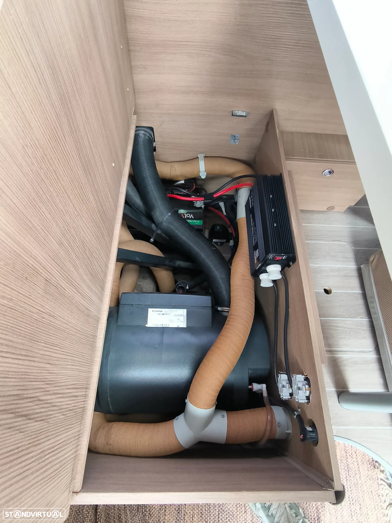 McLouis Menfys Van S-line - 22