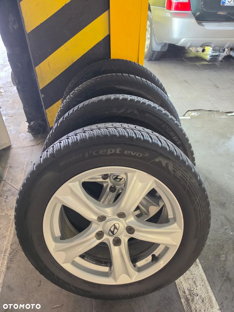 Hyundai Tucson 1.6 T-GDI Comfort 4WD DCT - 34