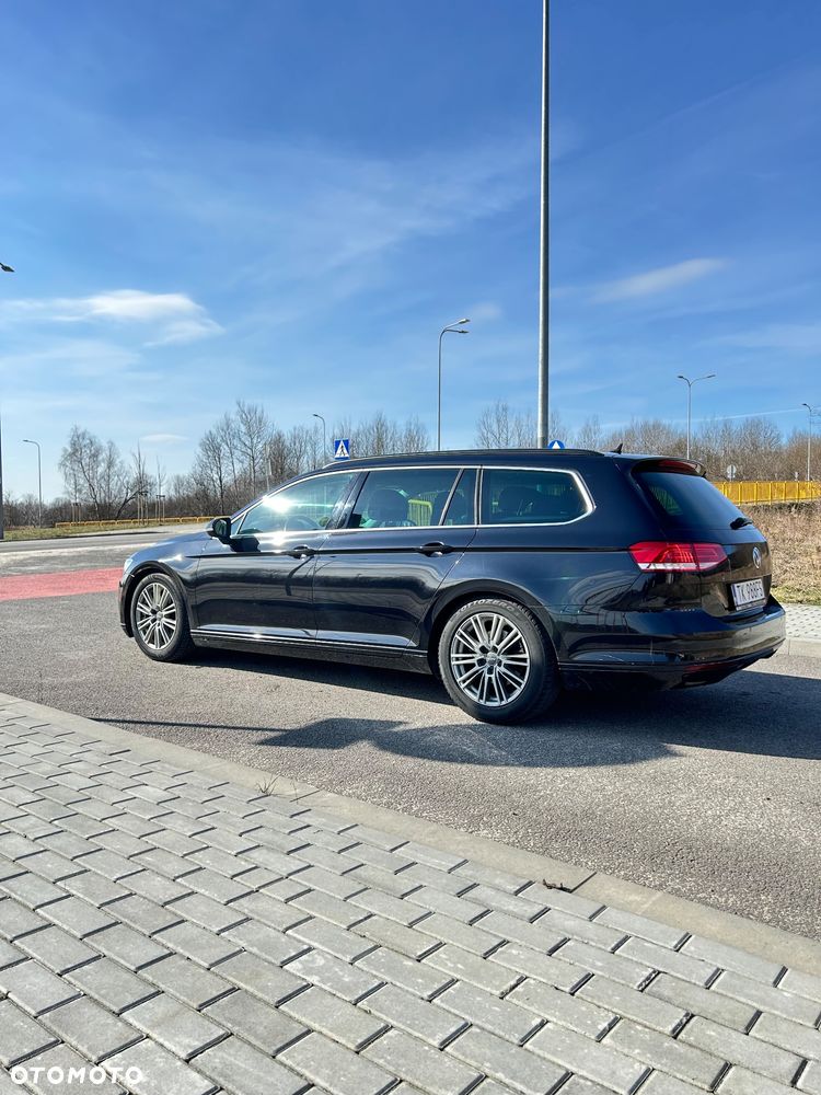 Volkswagen Passat - 4