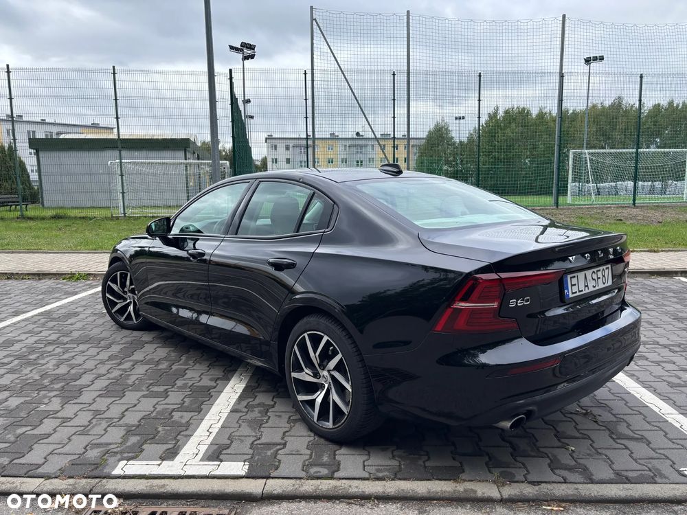 Volvo S60 T6 AWD Momentum Pro - 5