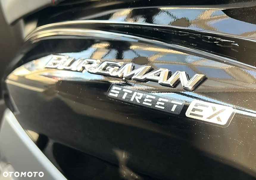 Suzuki Burgman - 13