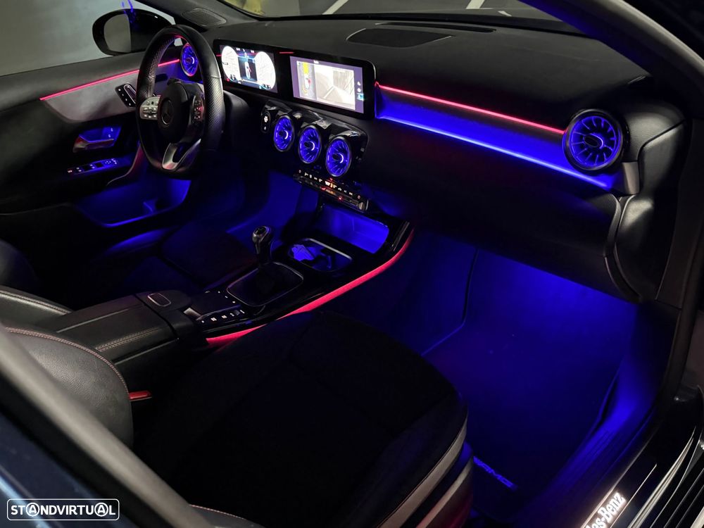 Mercedes-Benz A 180 AMG Line - 17