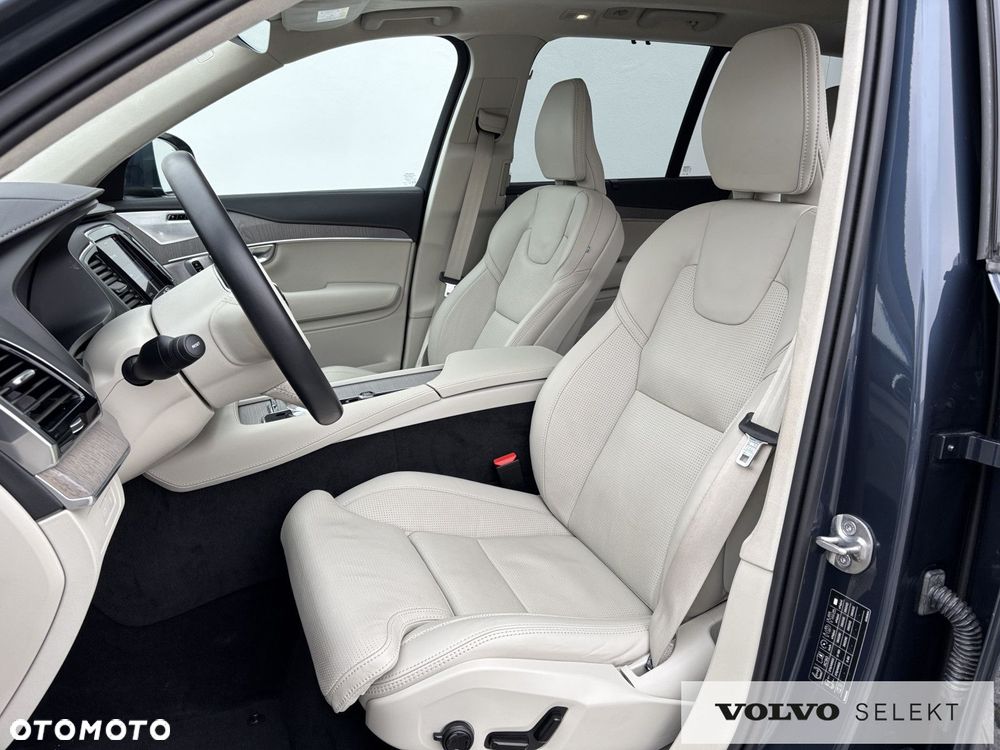 Volvo XC 90 - 8