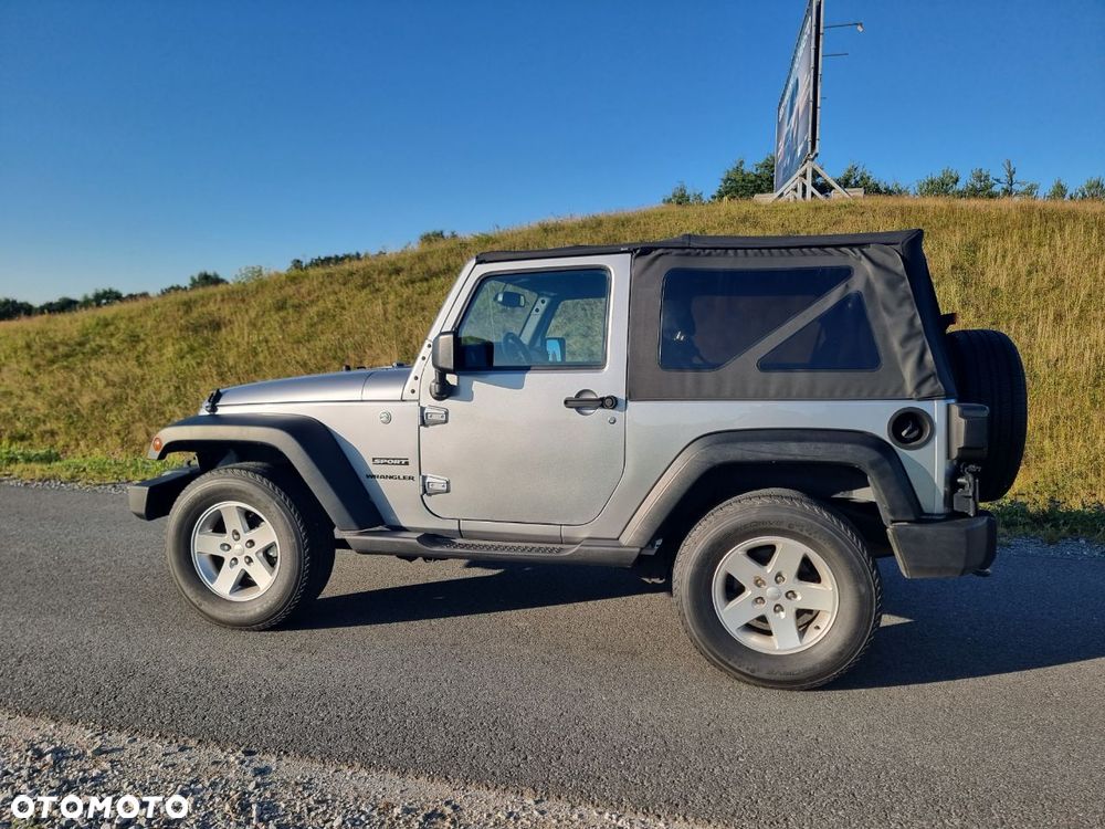 Jeep Wrangler - 3
