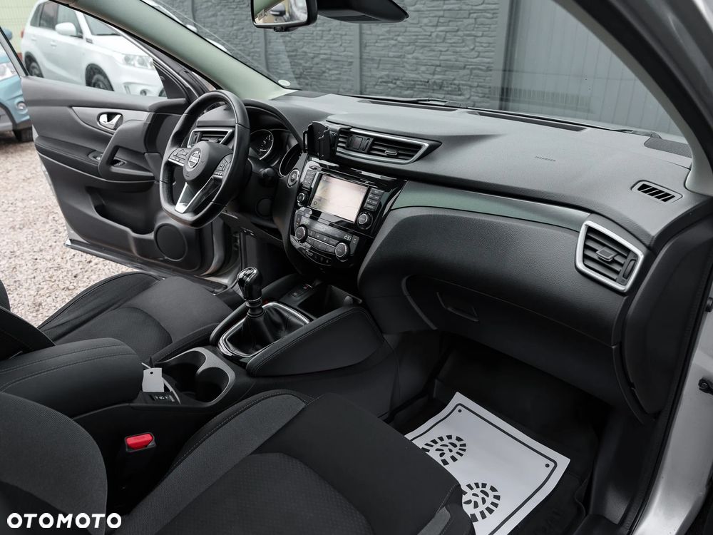 Nissan Qashqai 1.2 DIG-T N-Connecta - 16