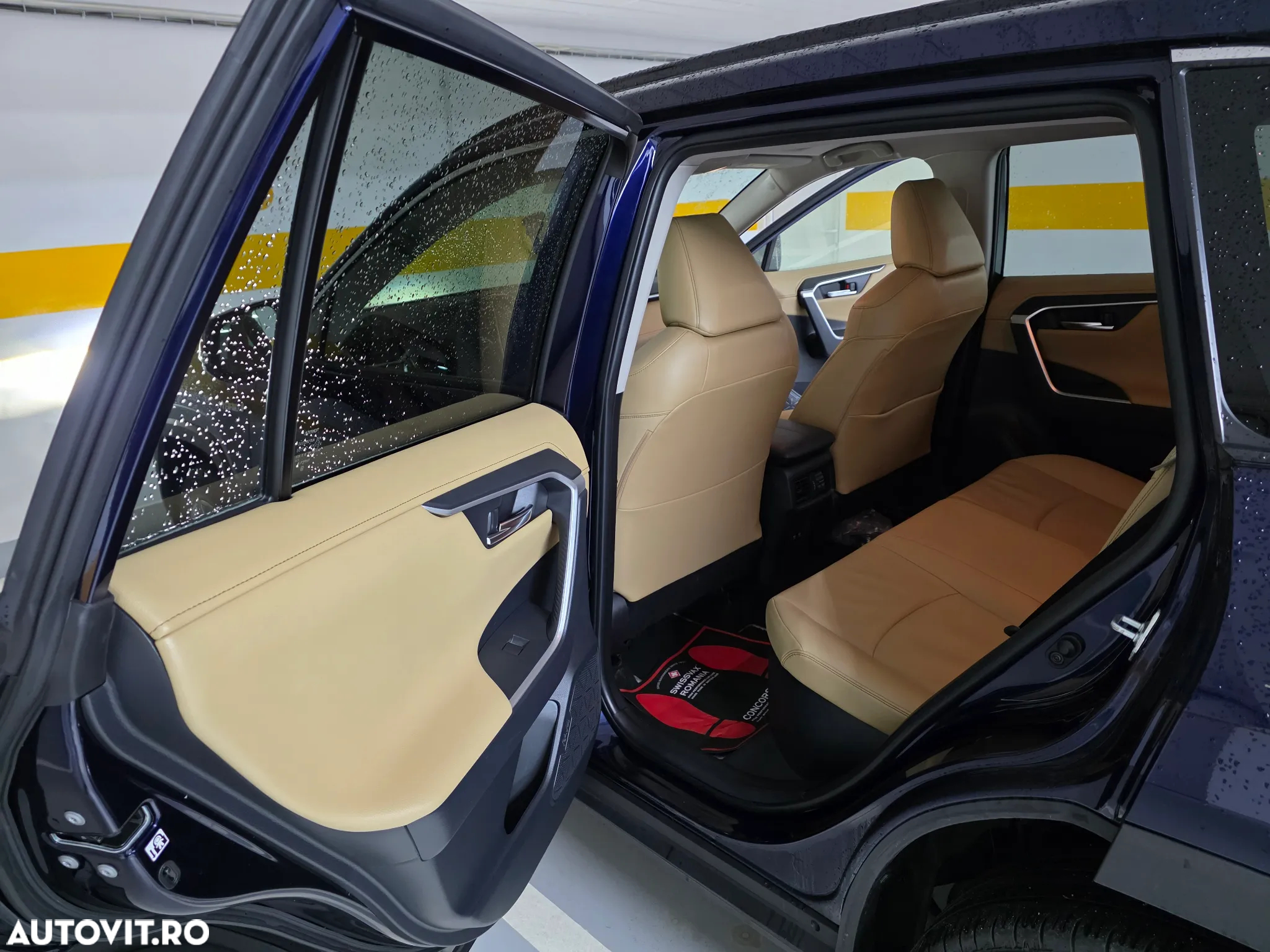 Toyota RAV4 2.5 Hybrid VVT-iE 4x4 Luxury Plus - 11