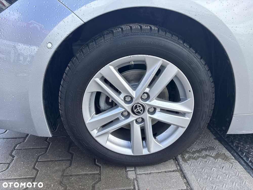 Toyota Corolla - 10