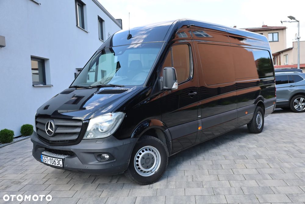 Mercedes-Benz Sprinter - 1