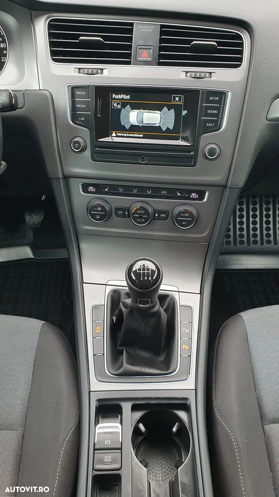 Volkswagen Golf 1.2 TSI BMT Trendline - 16