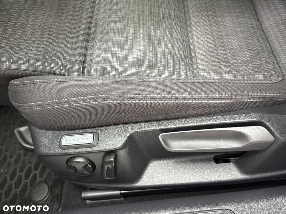 Volkswagen Passat Variant 1.5 TSI OPF DSG - 18