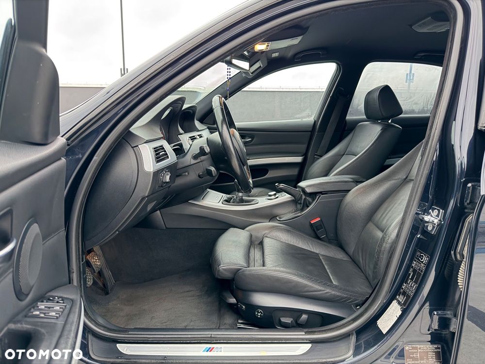 BMW Seria 3 320d - 9
