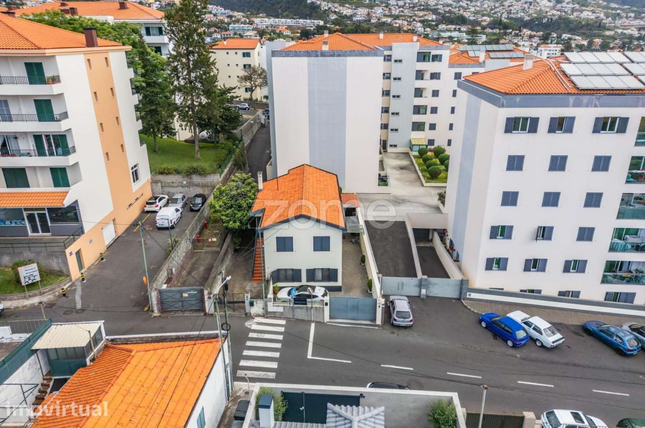 Moradia T3 em Santo António | Conforto, Localização e Estilo de Vid... - Grande imagem: 2/25