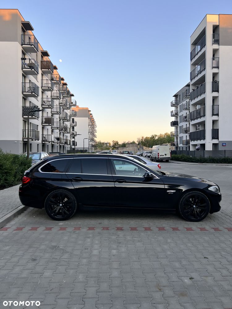BMW Seria 5 530d xDrive - 6
