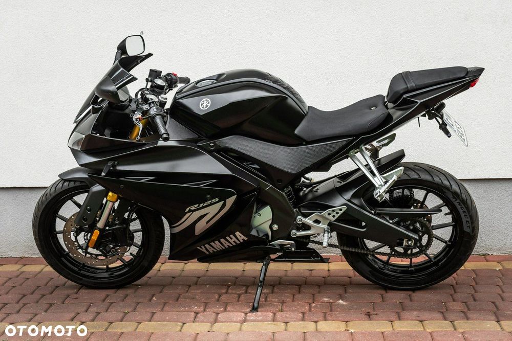Yamaha YZF - 6