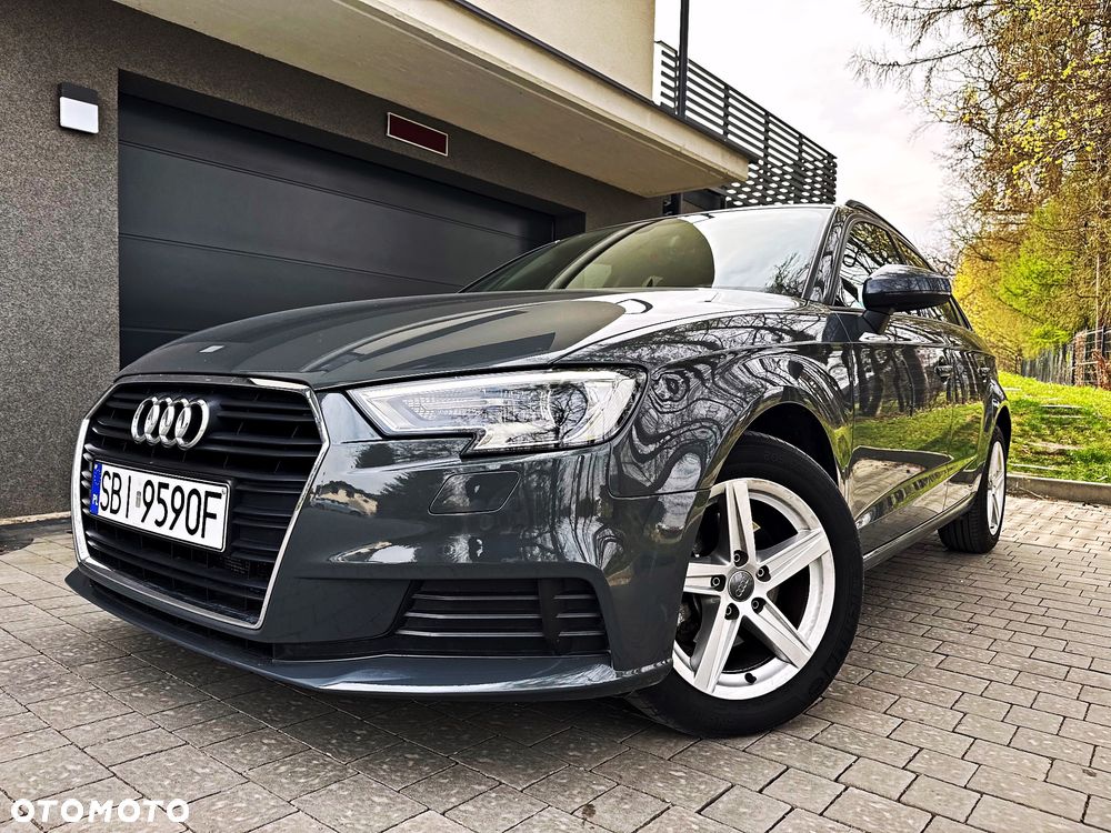 Audi A3 Sportback 1.6 TDI design - 10