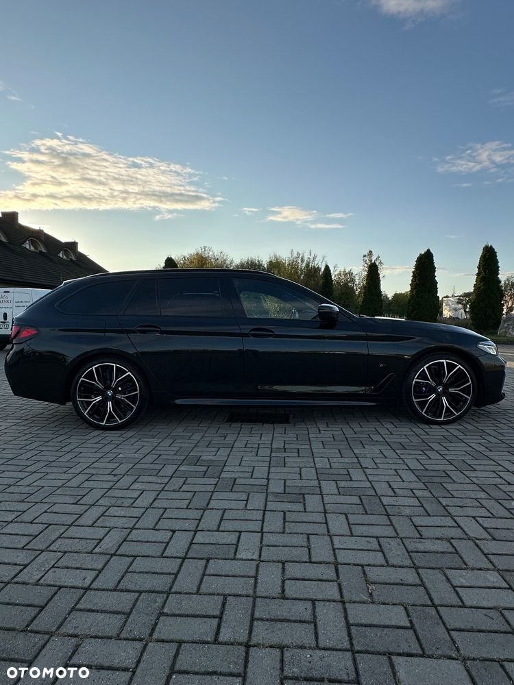 BMW Seria 5 530d xDrive Touring - 8