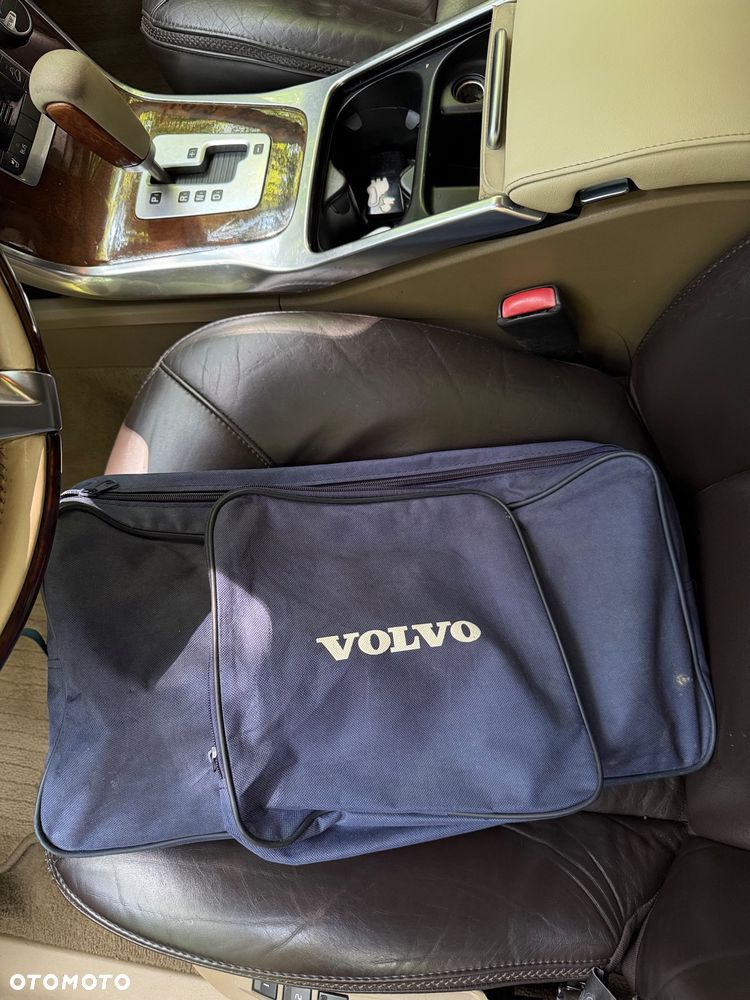 Volvo XC 70 D5 AWD Dynamic Momentum - 9