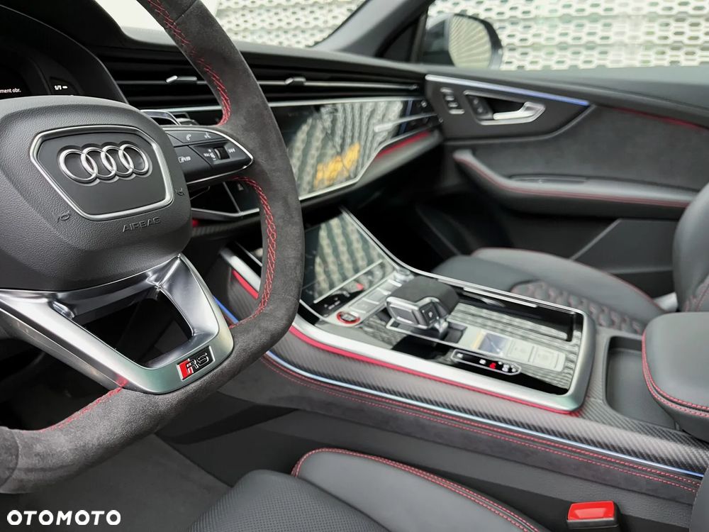 Audi RS Q8 - 12