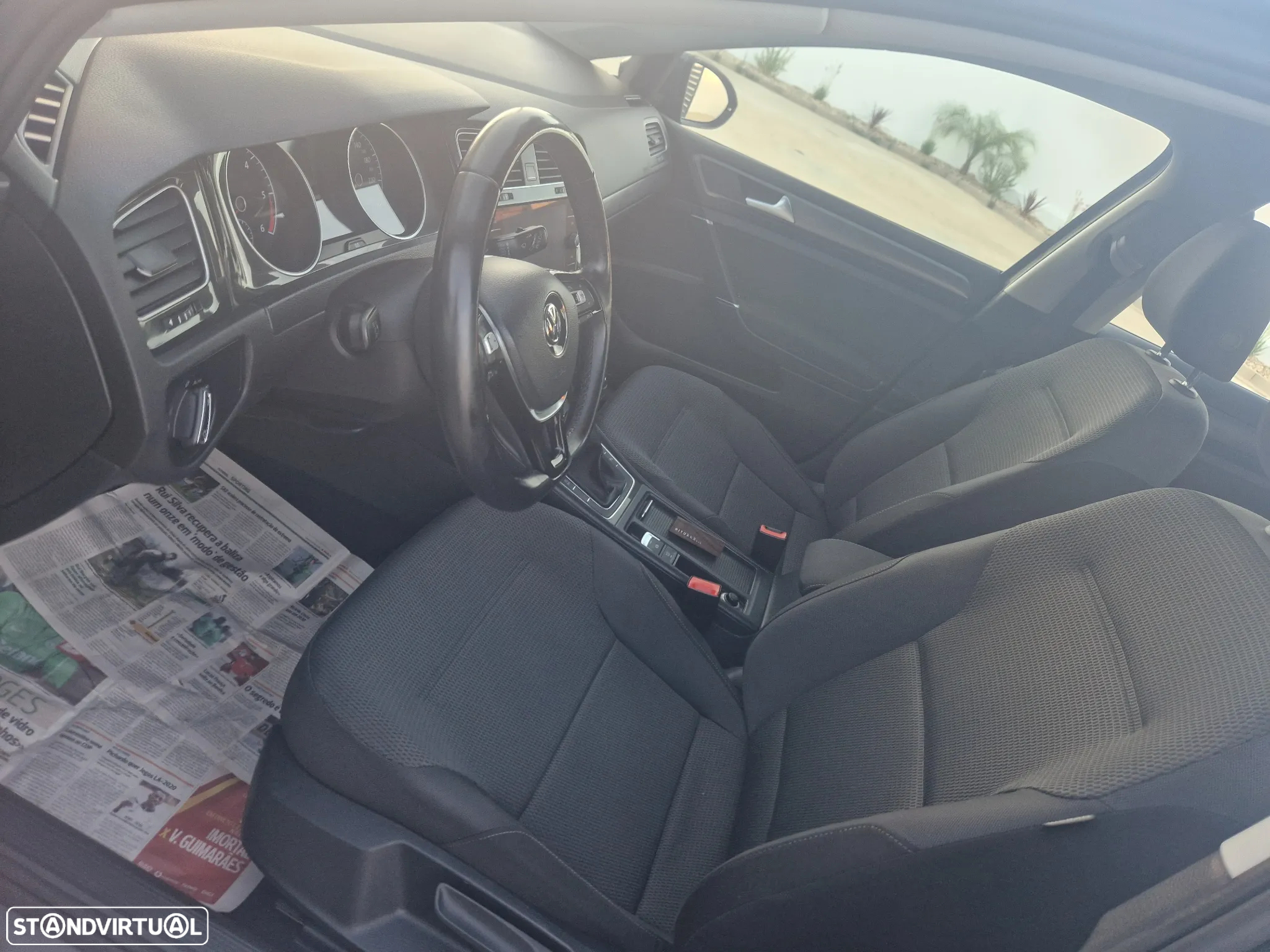 VW Golf 1.6 TDI Confortline - 10