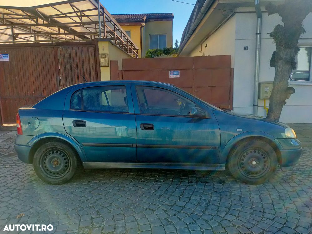 Opel Astra - 2