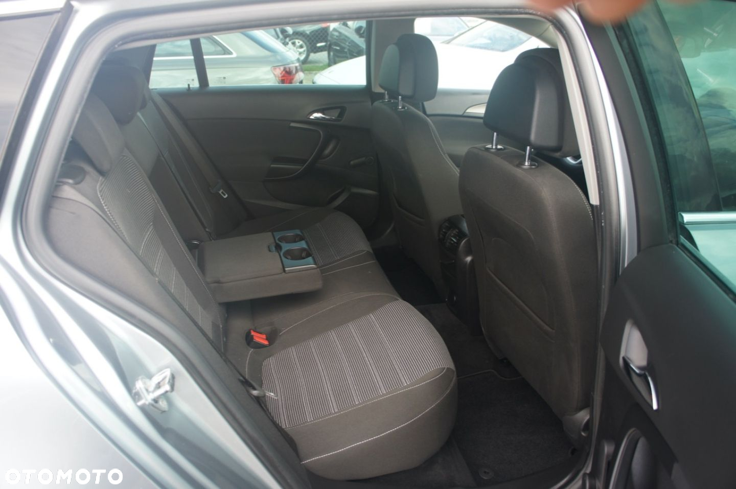 Opel Insignia - 15