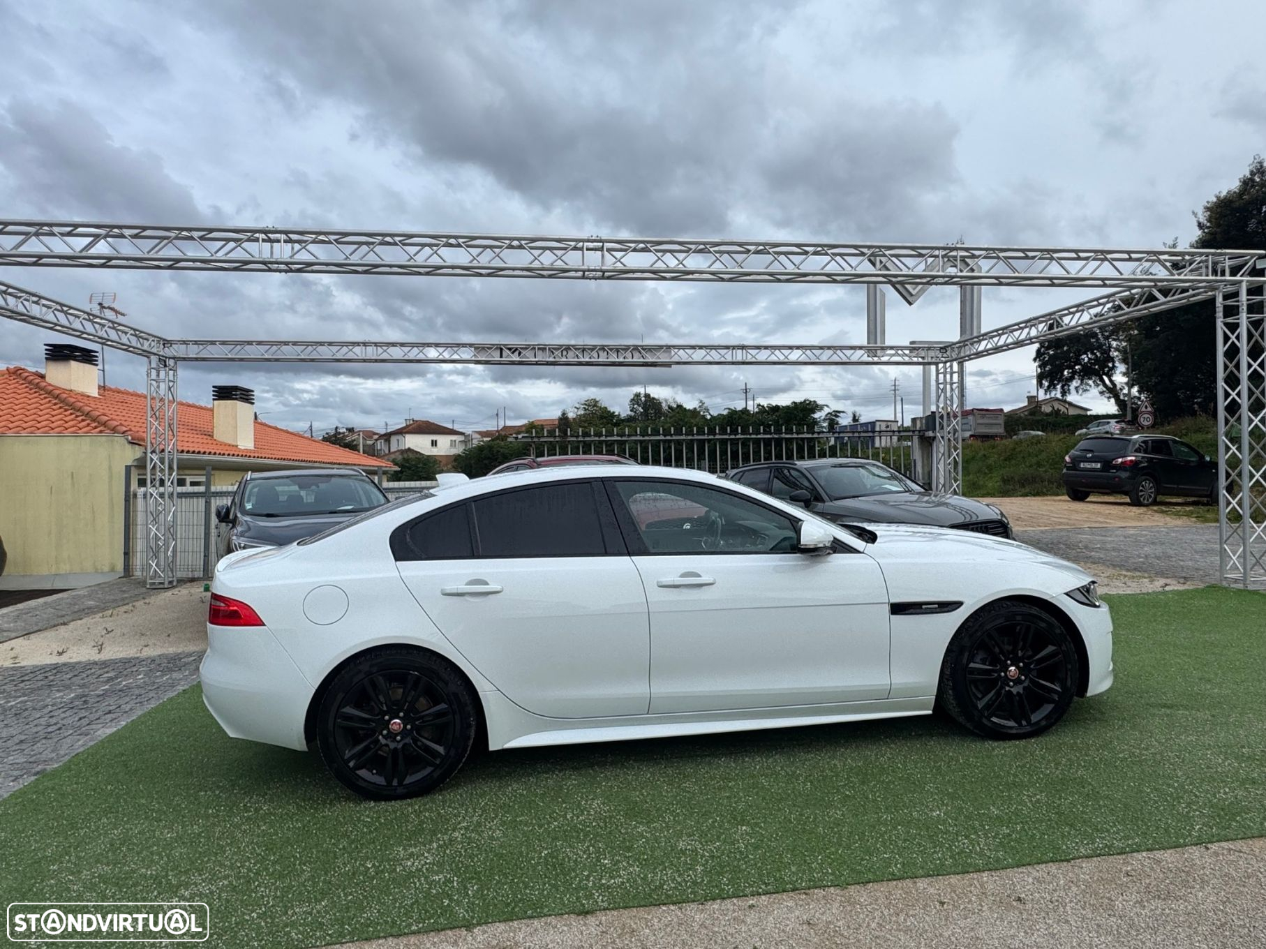 Jaguar XE 20d Aut. R-Sport - 4