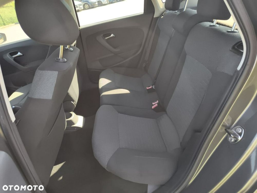 Volkswagen Polo - 16