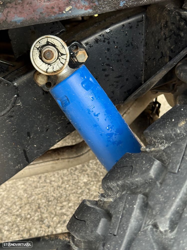 Land Rover Defender 110 SE - 9