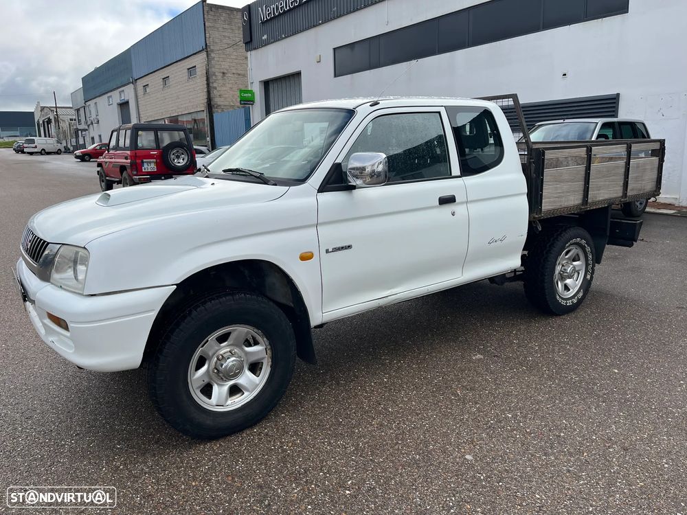 Mitsubishi L200 4x4 4 Lugares - 1