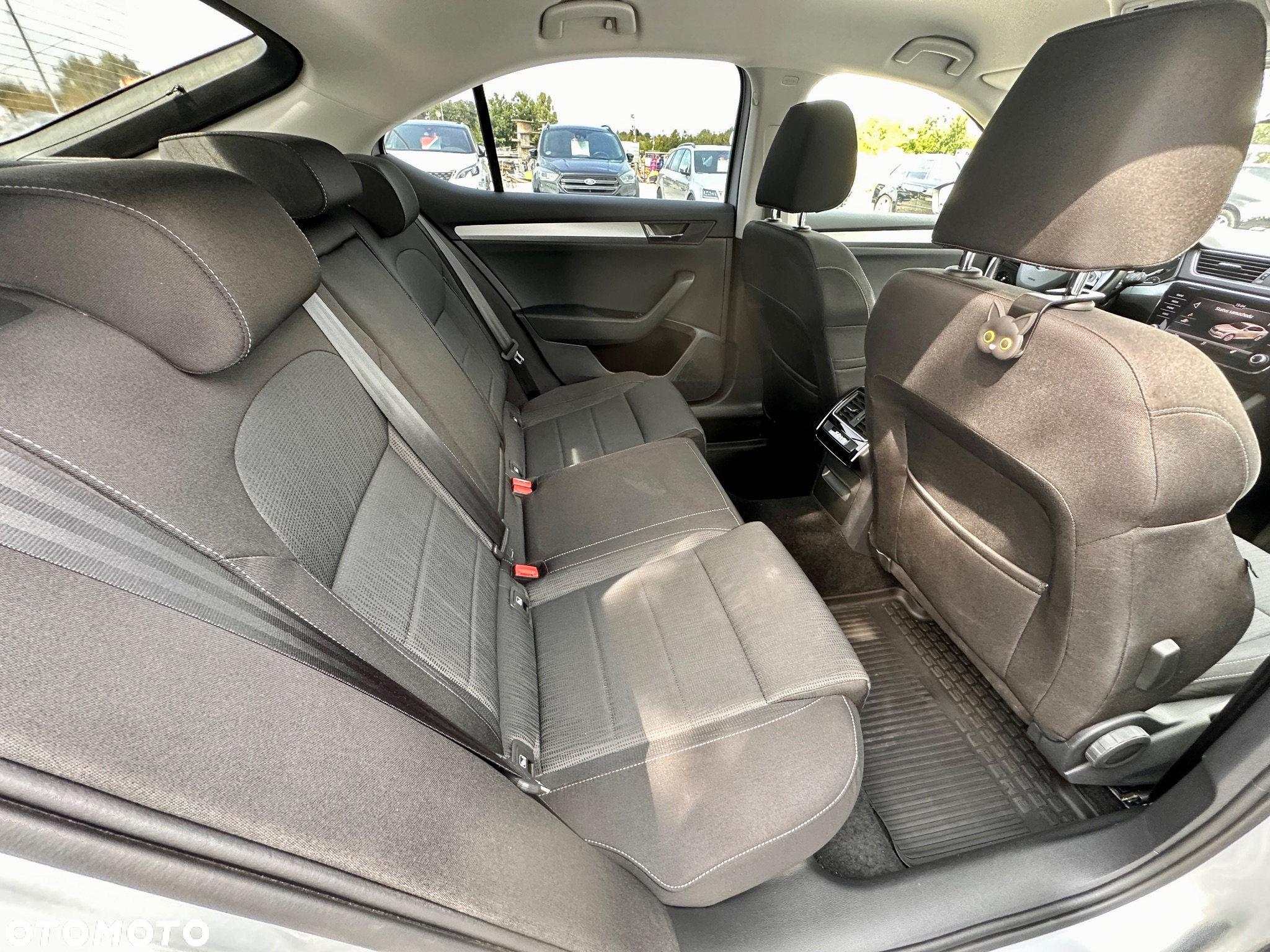 Skoda Superb 2.0 TDI Style DSG - 14