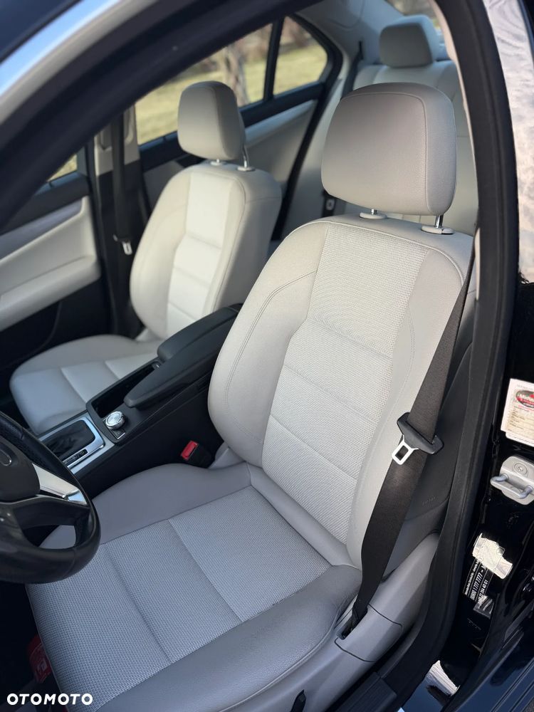 Mercedes-Benz Klasa C 180 BlueEFFICIENCY 7G-TRONIC Avantgarde - 10