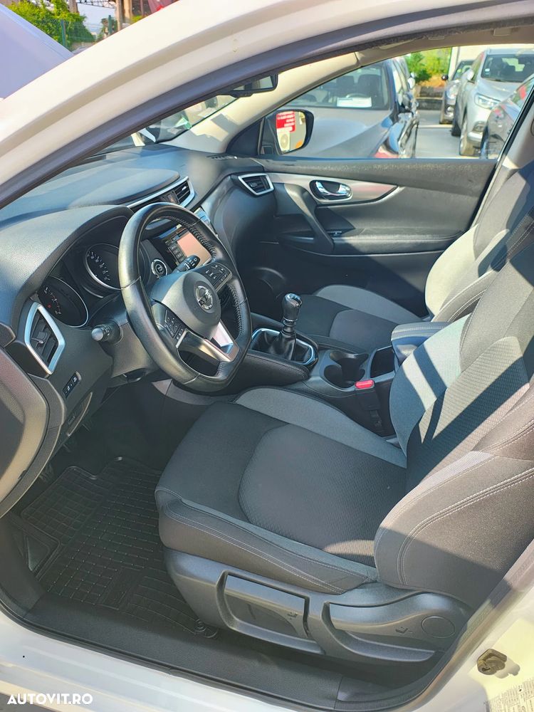Nissan Qashqai 1.3 DIG-T N-CONNECTA - 6