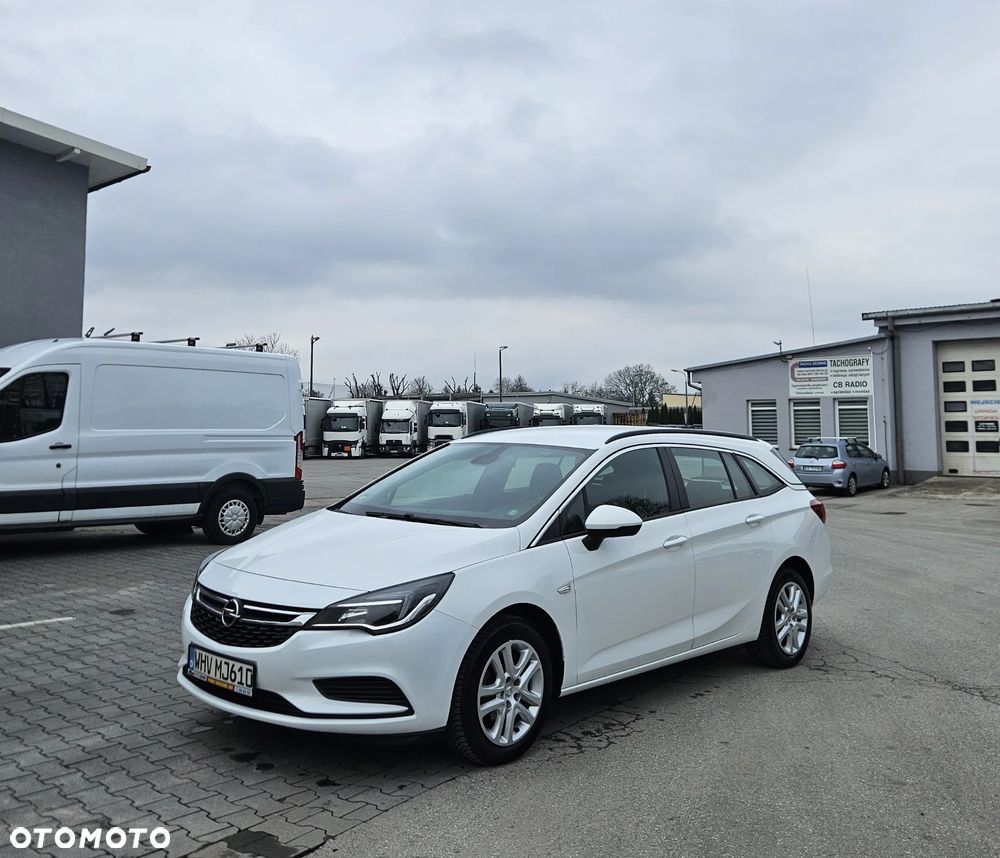 Opel Astra - 1