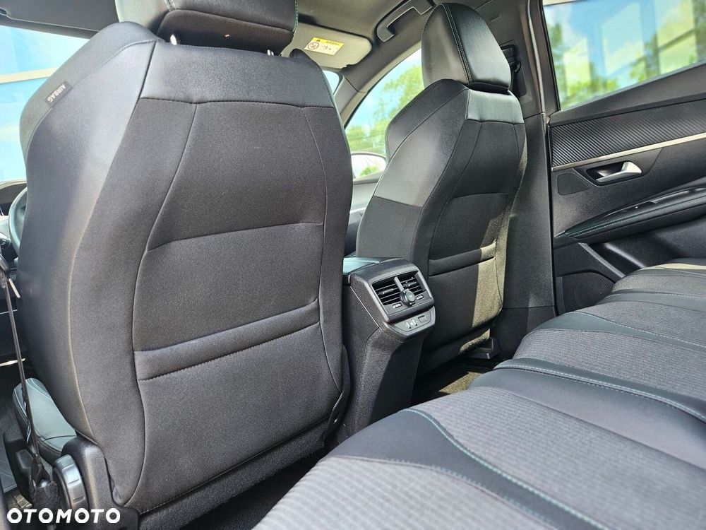 Peugeot 5008 - 24